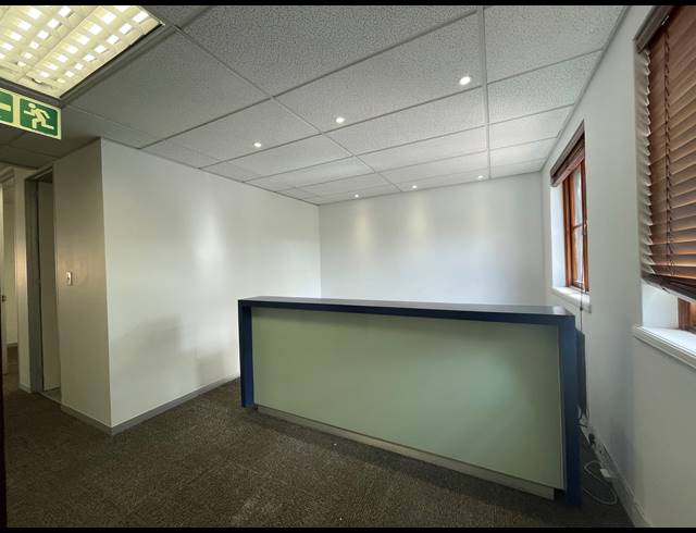 385M² OFFICE TO LET IN SANDTON CENTRAL